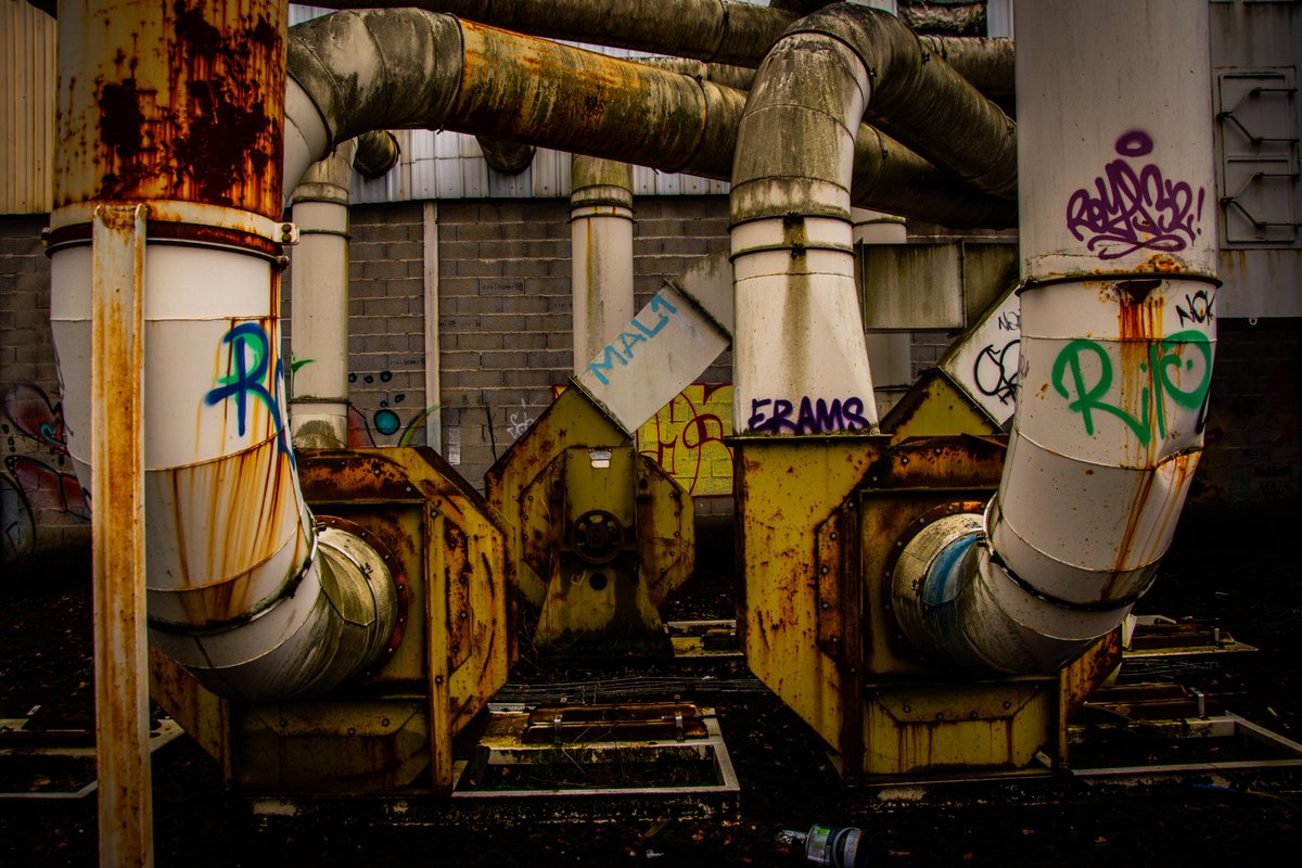polikirali's tweet photo. Destroyed Warehouse
#urbex #photography #photo #warehouse #destroyed #exploring #Old https://t.co/eq00R8FSgx