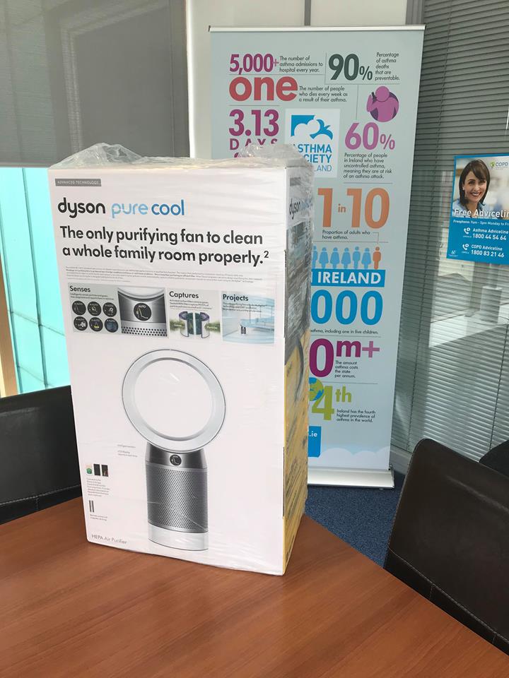 AsthmaIreland's tweet image. Hi all.

Attention: The pollen count is high today so please check out our management tips to avoid hayfever symptoms: bit.ly/2KrSzgC

Also, there are only 4 days left to enter our competition to win the last Dyson Pure Cool so get liking and sharing.