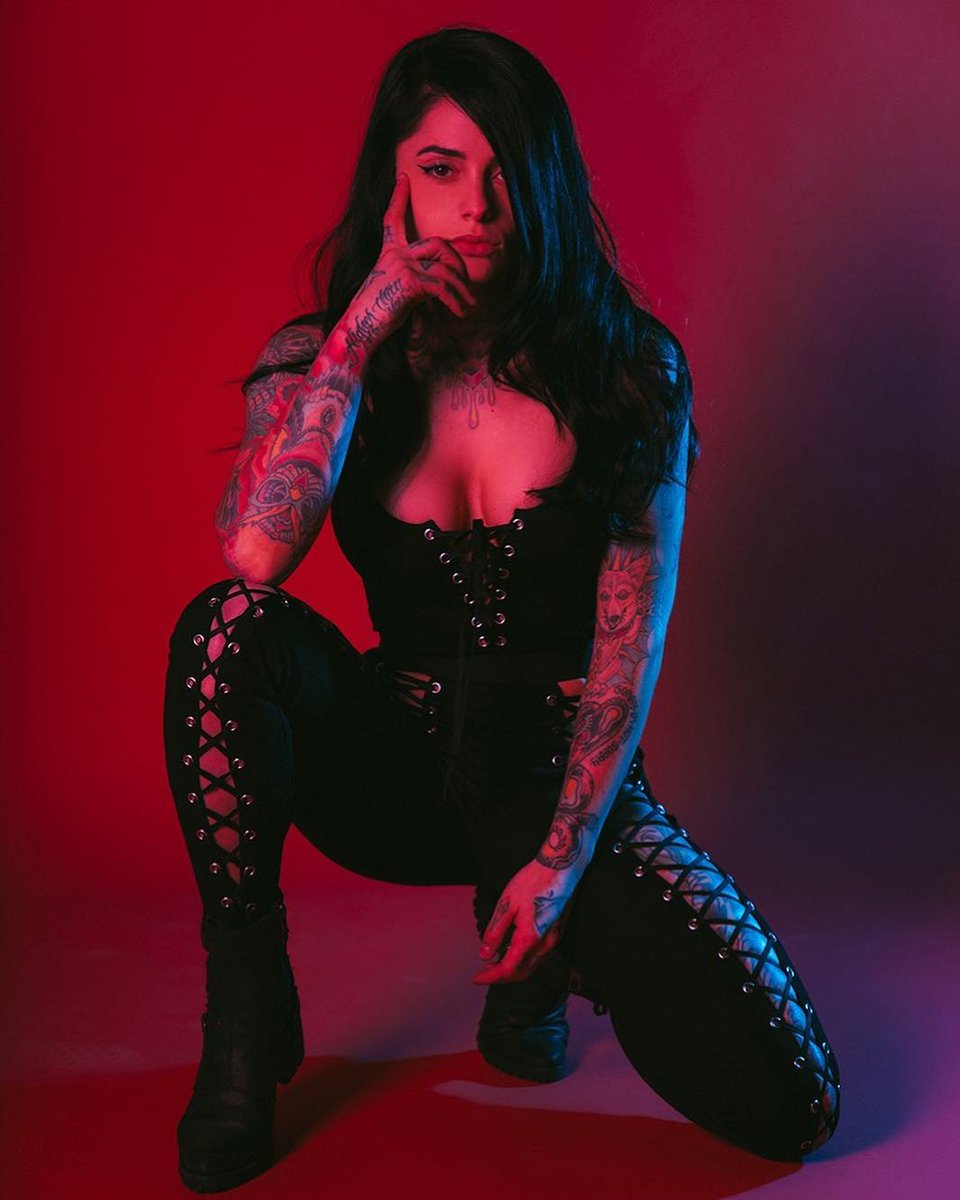 gothworlds2's tweet photo. 🌚🔮🖤
Instagram: https://t.co/kVSPe2hmxK
Tumblr: https://t.co/ocjtYP7lzE
https://t.co/0jp2V4pbzZ
#radeo #radeosuicide #suicidegirls #goth #gothic #alternative #gothworld https://t.co/rTkScRFJ56