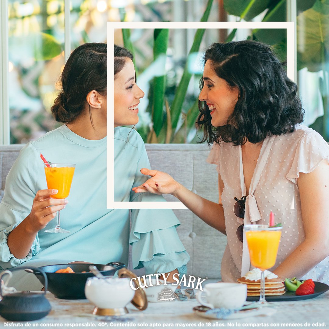 Puede que Agosto termine… ¡Pero con #CuttySark los amigos, nunca se acaban! #NacidoParaMezclarse #FelizVerano #Summer