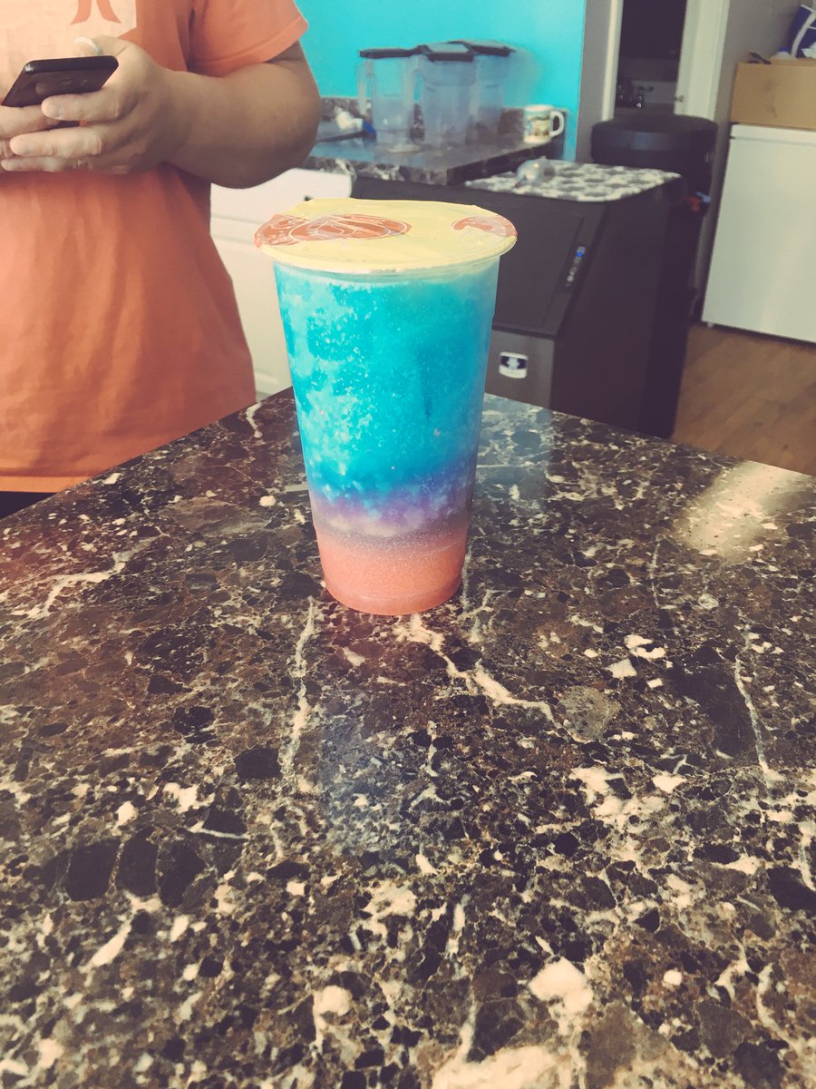 StompNutrition's tweet photo. Tea Bomb Tuesday!!! 🏃🏽‍♂️💨🙌🏽 come grab a #TeaBombTuesday 😋🥤 for $2 off. Come grab a shake as well.

#Nutrition #HealthyLife #Fitness #HerbaLife https://t.co/XlOcT3SWGB