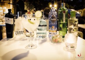 Ya estamos a mitad de semana. ¿Nos bebemos una copa al #terraceo de <a href="/tabernalamora/">Taberna La Mora</a> ?
#FelizMiercoles #salud <a href="/TanqueraySpain/">Tanqueray Spain</a> <a href="/GVineGin/">G'Vine Gin</a> <a href="/Citadelle_es/">Citadelle España</a> <a href="/ginlondon1/">The London Nº1</a> <a href="/GinselfGin/">Ginself</a>