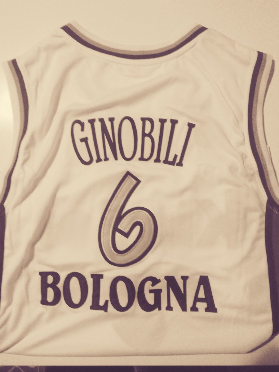 togankaratas's tweet photo. Paha biçilemez.
#ManuGinobili #BatManu #GraciasManu #ManuForever https://t.co/bWXWM1ntsy