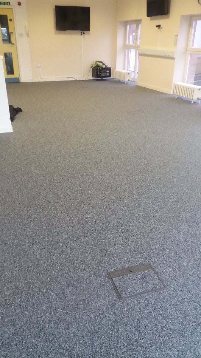 monflooring's tweet photo. Terry and Lewis spent time at the weekend breathing new life into this office for the team at @WatersandGate in #NorthShields installing some @Flooring_CFS Europa Carpet Tiles in light grey! 😎 #TheFloorYoureLookingFor https://t.co/4Bo3JkeNFB