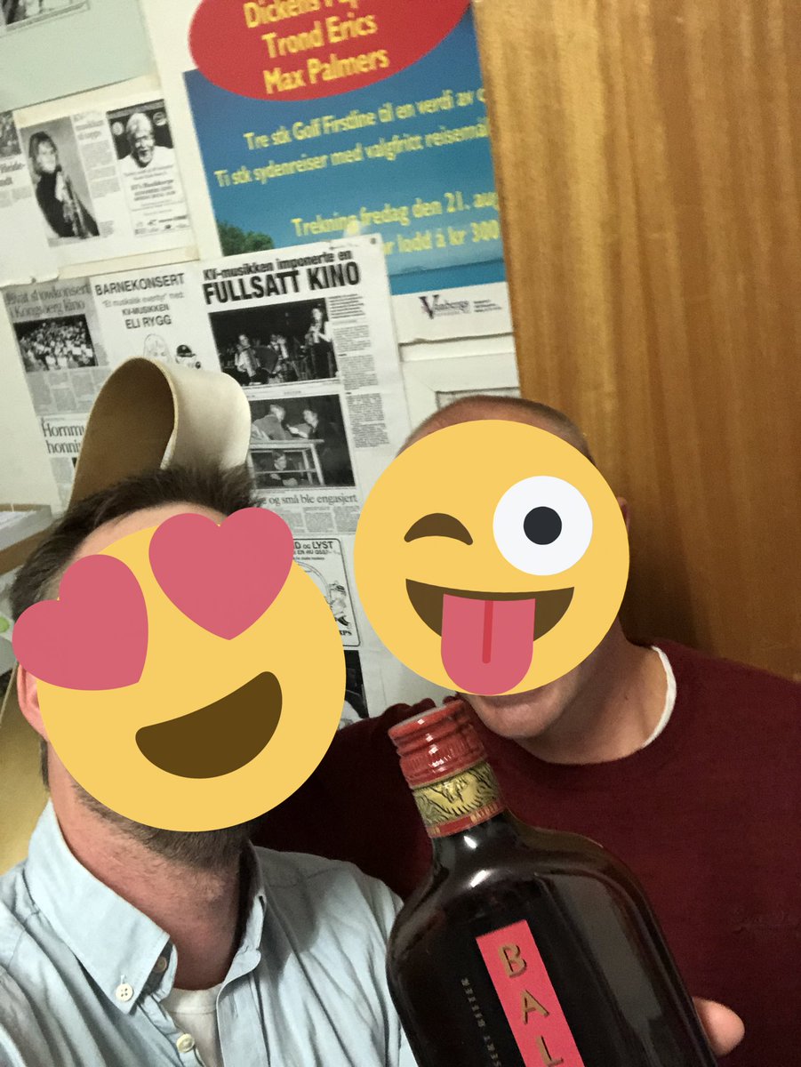 Pornorekka's tweet photo. Fadderullandei! Snart ny tur - kun de beste stiller opp. #høyreflanke #venstremidt https://t.co/WFBraPuIns