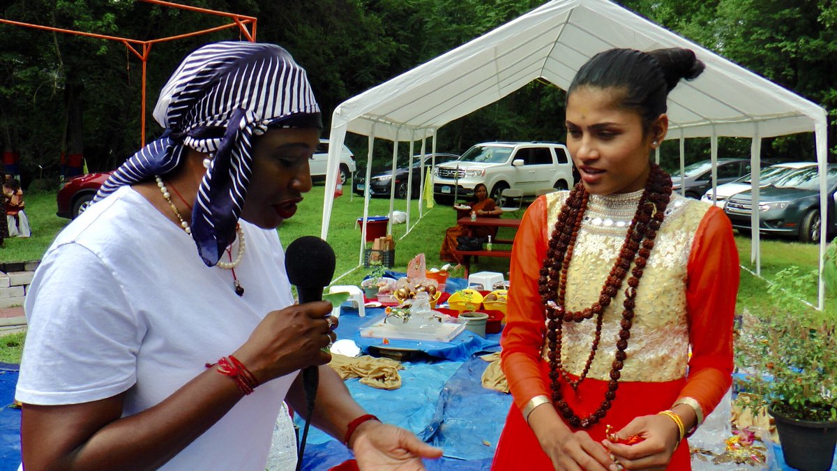 DuchessG's tweet photo. 🕉❤️🧡💛💚💙💜🖤💕#TheDuchess Your Host & My #Producer Mr.Michael Pinchy Clarke We had a #SuperbTime 🕉these are some of the wonderful pics 👭👨👩👧👨👩👧👧👩❤️👩the video will be presented at a later time ⏳to you, 😊 our viewing audiences👍🏽😍🤳🏽🎤🎥 https://t.co/fnoq9NIEDg