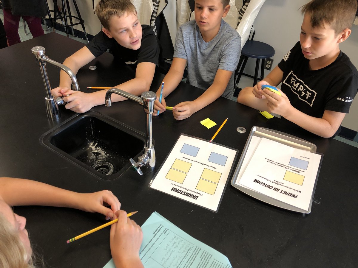 mrsdrakemag's tweet photo. Thinking like scientists @HMSHawks scientists #scientificmethod #ADI #doingsomework #achieveLISD #EngageLISD https://t.co/zHXJLIytyn