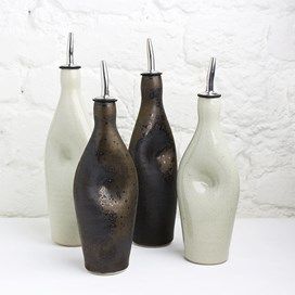 NourishFestival's tweet photo. Our friends @CraftFestival have put together an inspirational collection at #NourishCraftFair this Sat at the Methodist Church Hall 10am-5pm https://t.co/zjphBAQ1vd @GraceFavourHome @CorrinneEira @helengbeads @helenroundarts @plceramics @crmceramics @NaomiDJewellery @claire_lowe https://t.co/y4Z88sxP9O