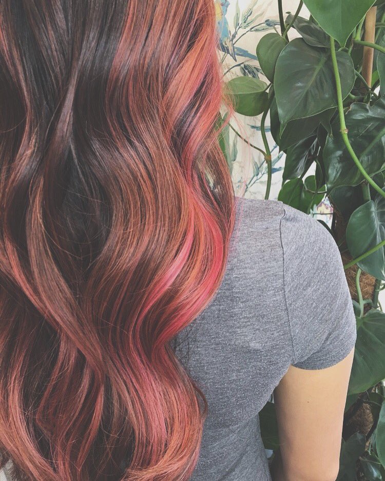 bobolondon's tweet photo. A stunning Colour melt🌸🍭 using @davinescolor by our Colour Director Charlotte @bobo_london @olaplex https://t.co/uKiCJBp2dt