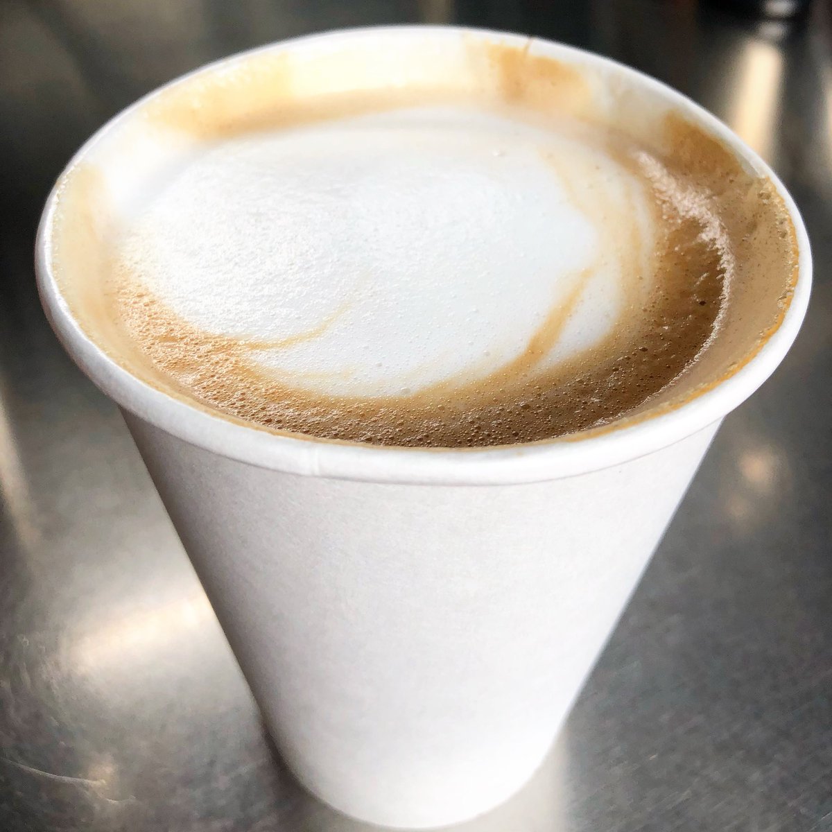 coolbeansxprsso's tweet photo. #microfoam #coolbeansespresso #wholelattelove #baristalife https://t.co/eeVMMm5QTx