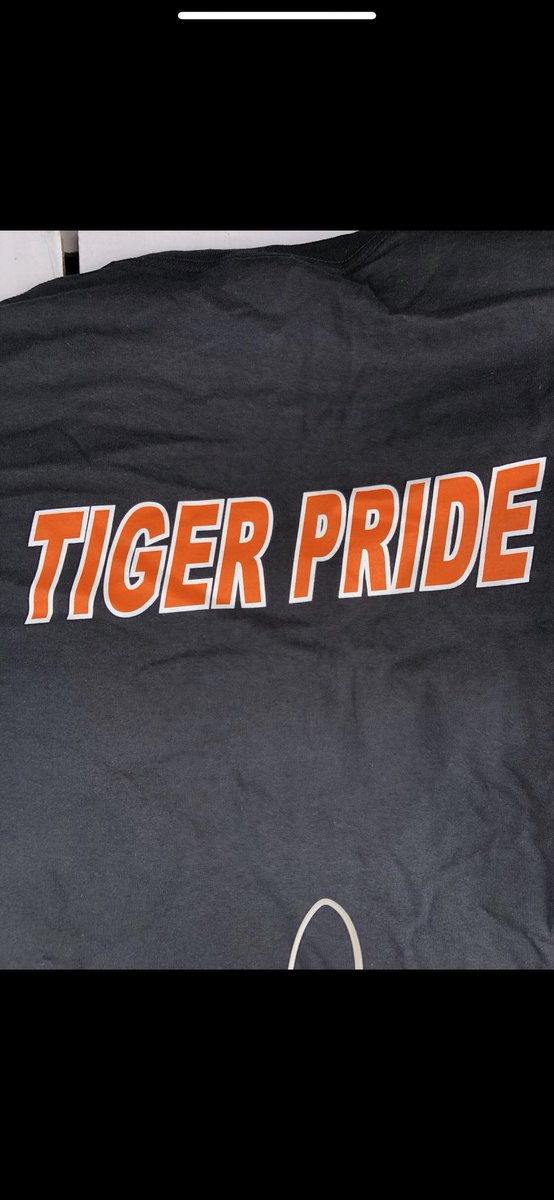 P_Gunna34's tweet photo. New SV Tigers school shirts are available now on sale 10$ for adults 7$ for students. first come first serve! #WeBelieve #SVPREP https://t.co/BzjQG0zUjG