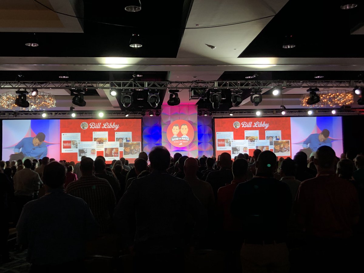 ChilisJobs's tweet photo. We’re jumping into conference day 2 with a little recognition for one of our Twitter BFFs, @lutherlibby! Thanks for promoting a great culture in your restaurant! #DomNate #TheGuestCounts https://t.co/3mvAB64oxA