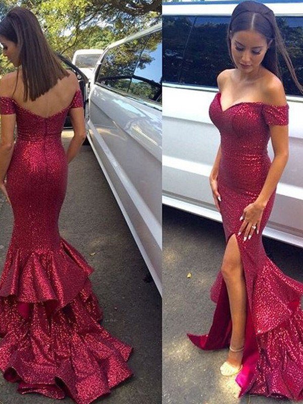 CONIEFOX's tweet photo. That red dress though! #prom #promdress #prom2019 https://t.co/EQTBhq5Xs3 https://t.co/3c5z91Tr3H
