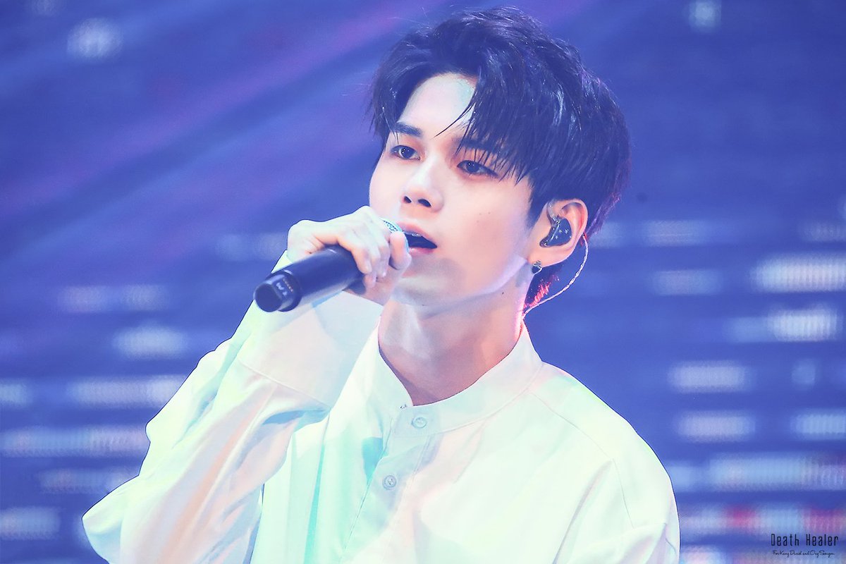 DeatHealer9596's tweet photo. 180825 ONE : THE WORLD in TAIPEI 

너무 멋있다ㅠㅠㅠㅠ

#옹성우 #강다니엘 #워너원 #OngSeongwu #KangDaniel #WANNAONE https://t.co/2P8yXEU27J