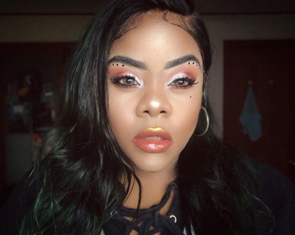 nikinami_'s tweet photo. What Is Normal?ππ½ββοΈ
π @eddiefunkhouser @KathleenLights1
π @JeffreeStar + #EddieFunkhouser + @fenthbeauty
π @BenefitBeauty #kabrow
β¨ #skinfrost + EF glow drops
βΊοΈ @ColourPopCo NFF in Dark 155
#makeup #motd #glowup #melaninpoppin #benifitbrows #issalook #youtuber https://t.co/XK7cRgb5Ao