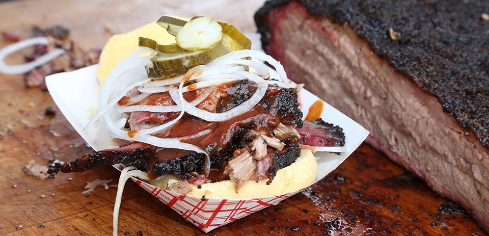 LocalsInMotion's tweet image. The most delicious weekend of the Summer has arrived! The Monmouth Park BBQ &amp;amp; Craft Beer Festival returns to the Jersey Shore on Sept. 1-3! blog.jerseyshoreinmotion.com/2018/08/this-w…