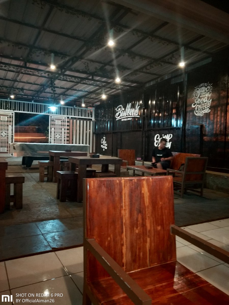 Manrobukaaaa's tweet photo. checkpoint rehat heula di Kedai Kopi Bulbuls saacan caw ka pangandaran.. cobaan kopi Robusta / Arabica lokal na 👌 @officialvpc https://t.co/OMthC8YHMT