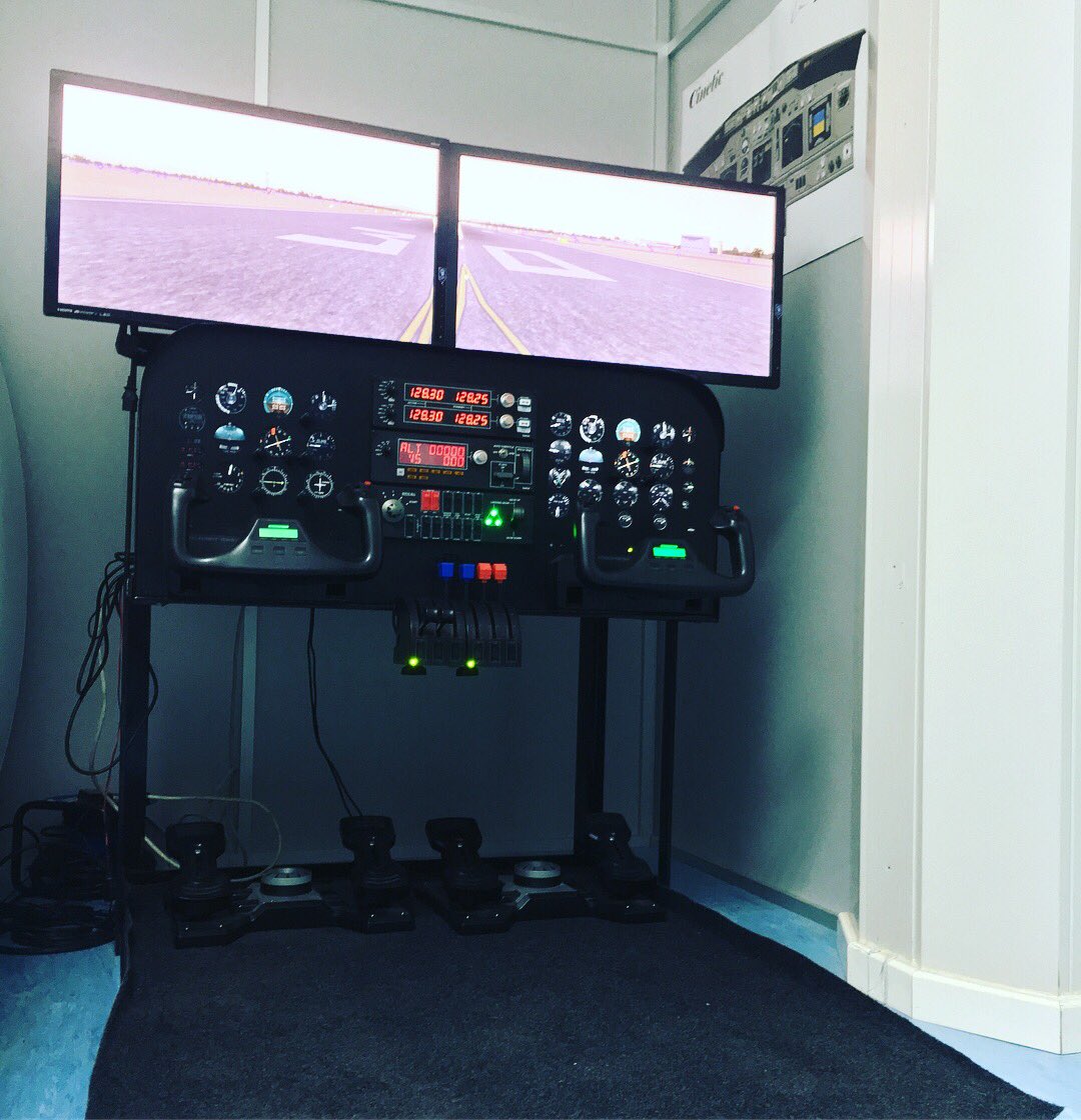 cineticplusTCP's tweet photo. Tenemos nuevo simulador en CineticPlus: PA31 !
permite hacer entrenamiento multimotor e instrumental!
CineticPlus Creciendo cada día para ofreceros la mejor formación.
Infórmate en :
https://t.co/ltiOrahFSo
#ap31 #simulator #simulador #cineticplus #avion #instrumental #piloto https://t.co/AlUs16UAwy