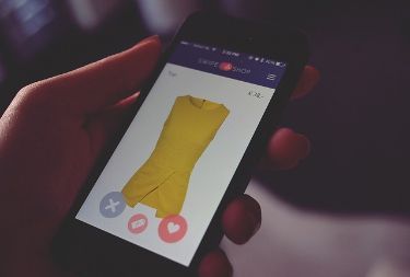 CrossAudience's tweet photo. Mobile Strategy for Retail Should Include Mobile App Conquesting. Here's why https://t.co/thy2Afjx7m #MobileApp #mobileappconquesting #mobilemarketing #mobileadvertising https://t.co/xpuUXhZd5r