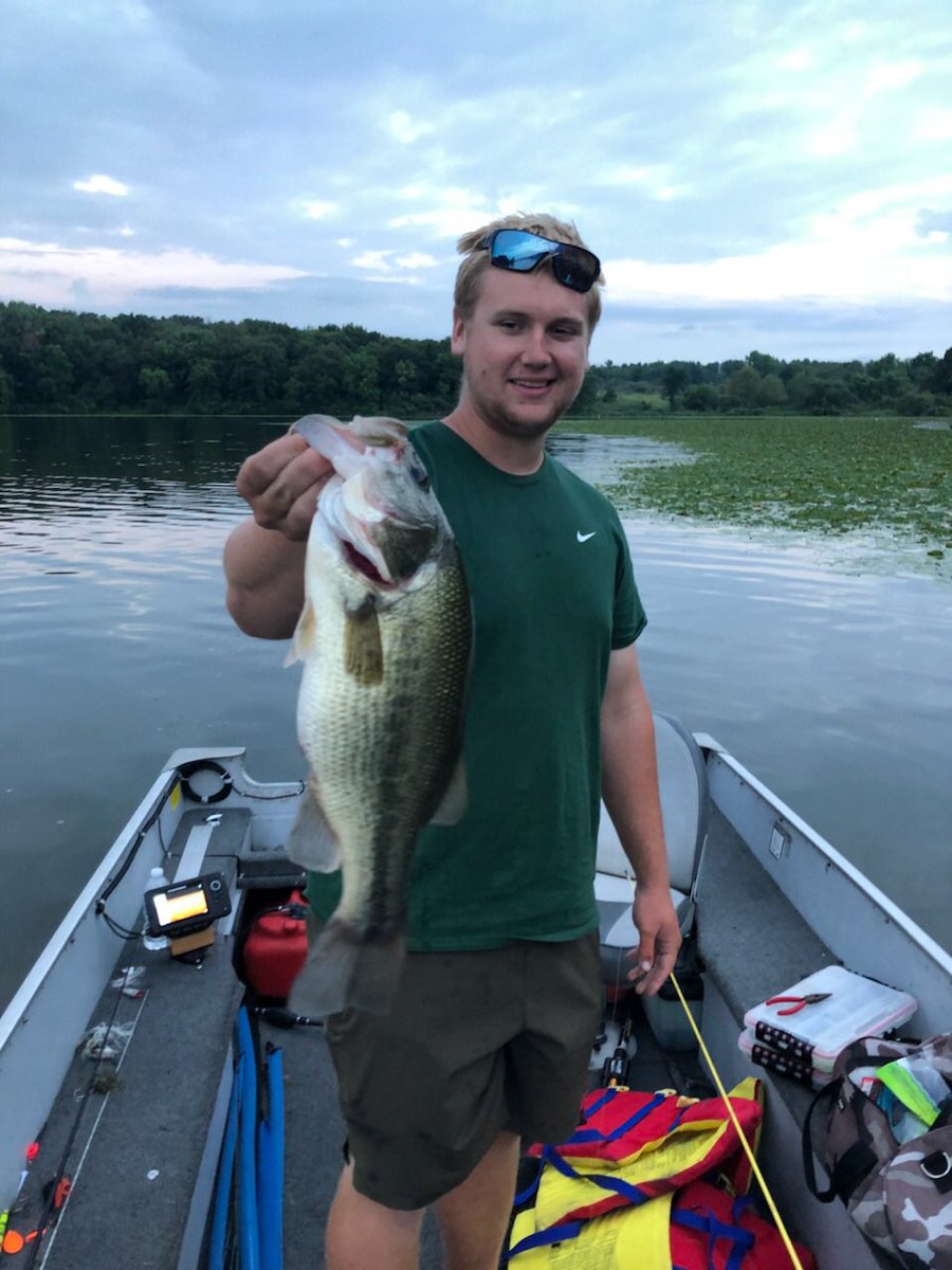 congoFishing's tweet photo. A healthy one🐖 https://t.co/6w0ngOOtgj