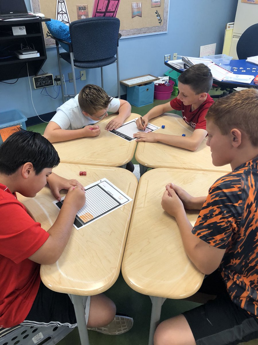 MrsPearsonJRES's tweet photo. And we’re off... Math Club 2018.  #rocketohana @JresRockets https://t.co/Lf5PkB44Nz