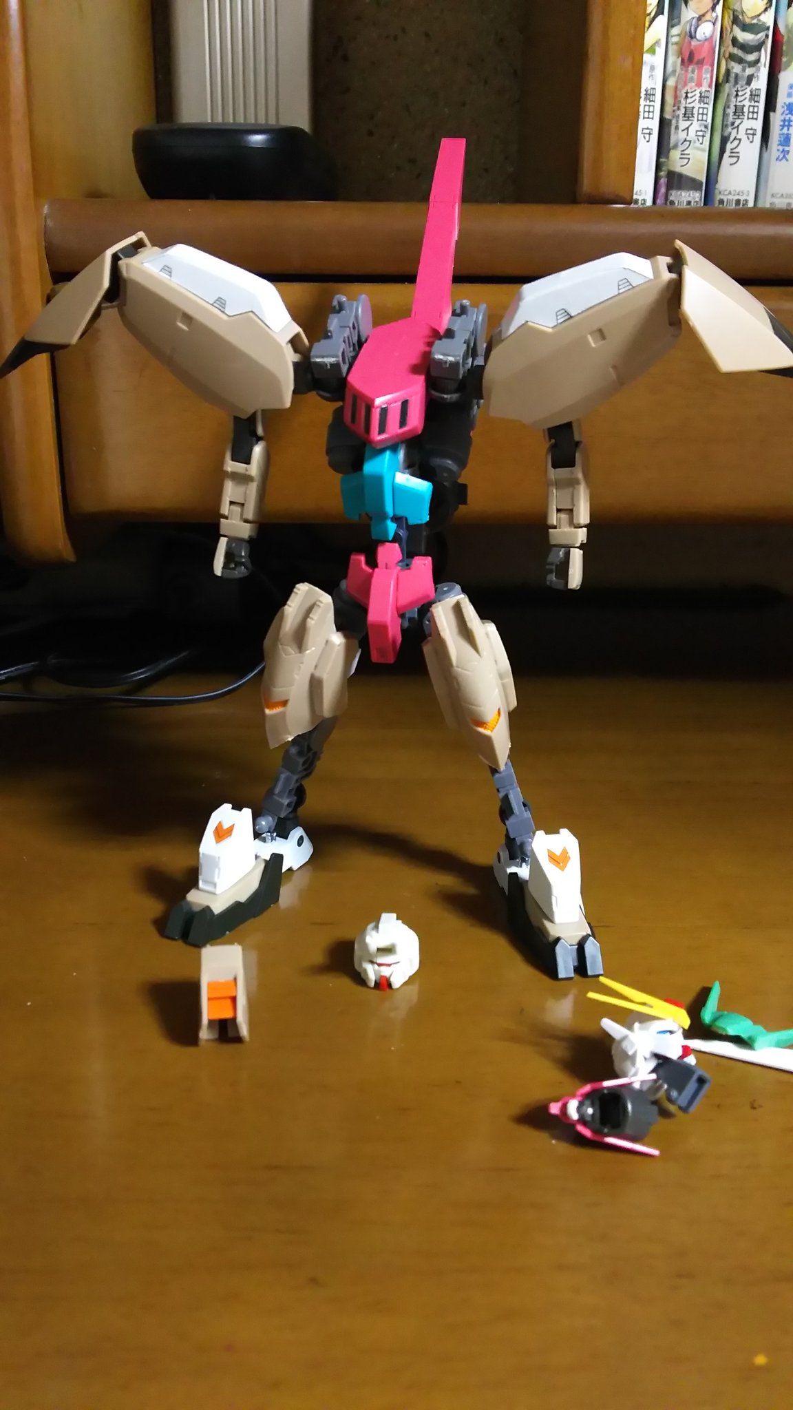 エグザ セイバー また新しいオリジナル改造ガンプラを作り始めました 今度は可変機の設定にして 差し替え無しの完全変形の機体にしようかと考えていまー す ゝ ガンプラ ガンプラはどんな自由な発想で作ってもいいんだ T Co M0jopxjlha