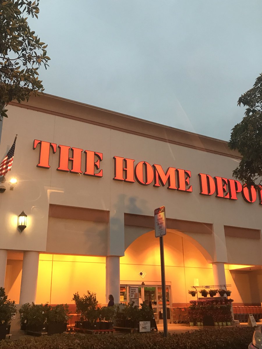 Home Depot at 6am is for teachers and contractors #needmoretape