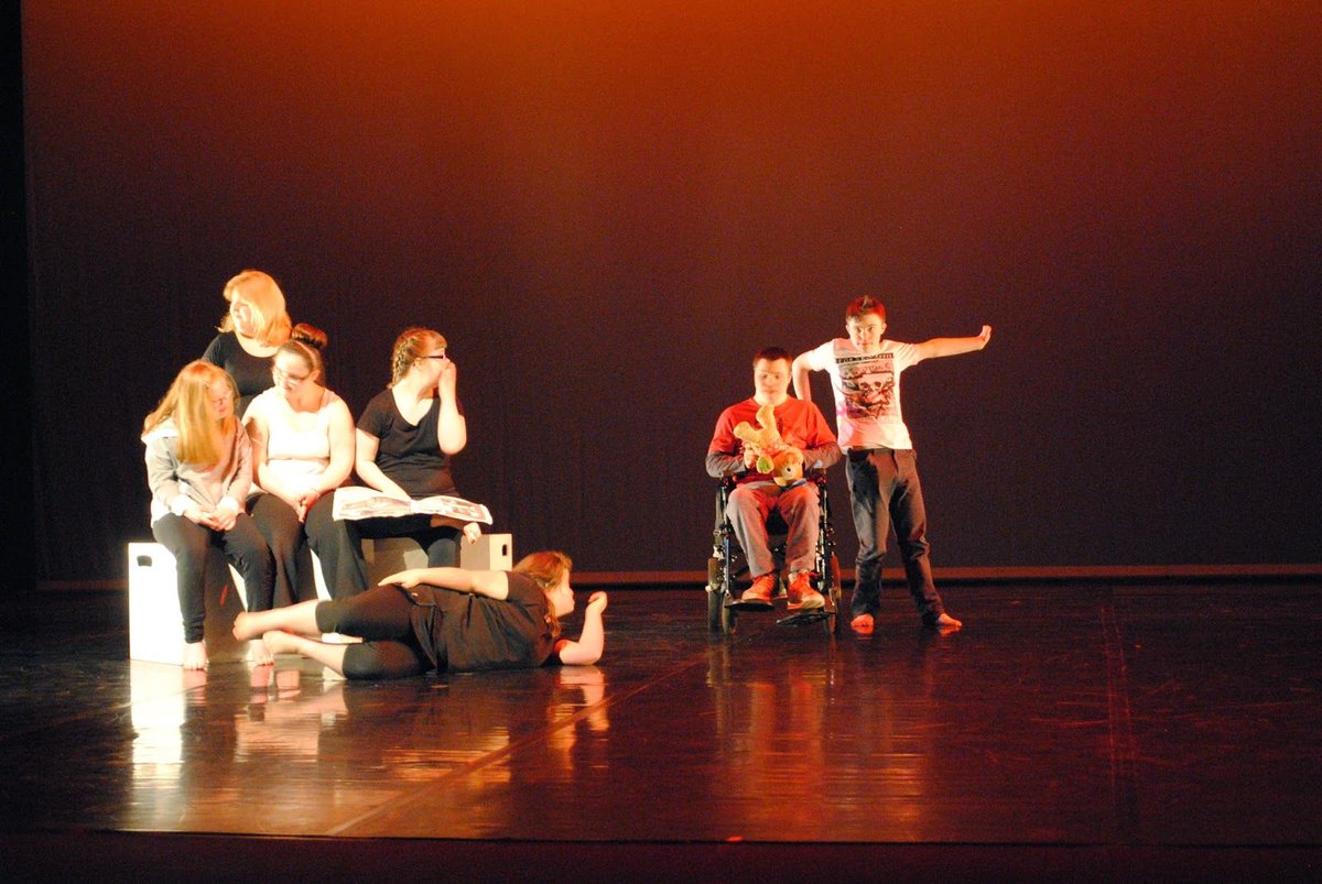 leeds_soup's tweet image. We had @meshdance speak at our last event who are doing amazing work within the community with professional dancers both with and without disabilities and empowering them to celebrate their differences but also their similarities! #eventsforgood buff.ly/2w8E3Wl