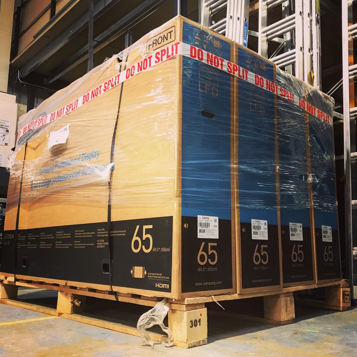 storm_events's tweet photo. Palette of 4 new 65” @samsunguk LED displays arrived at warehouse today ready for event-galore next few months! #stormevents #eventproduction #avtech #eventtech #eventtechnology https://t.co/sjBk9EVf0E