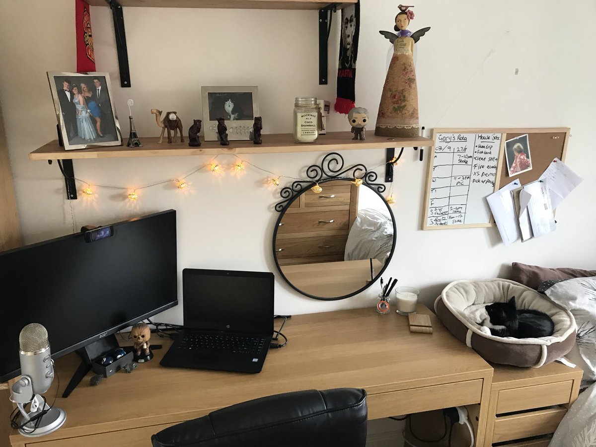 GazDrinkwater's tweet photo. Just finished organising the spare room into more of an office. How’s my #DeskGame twitter? https://t.co/UUtmm8ZjVz