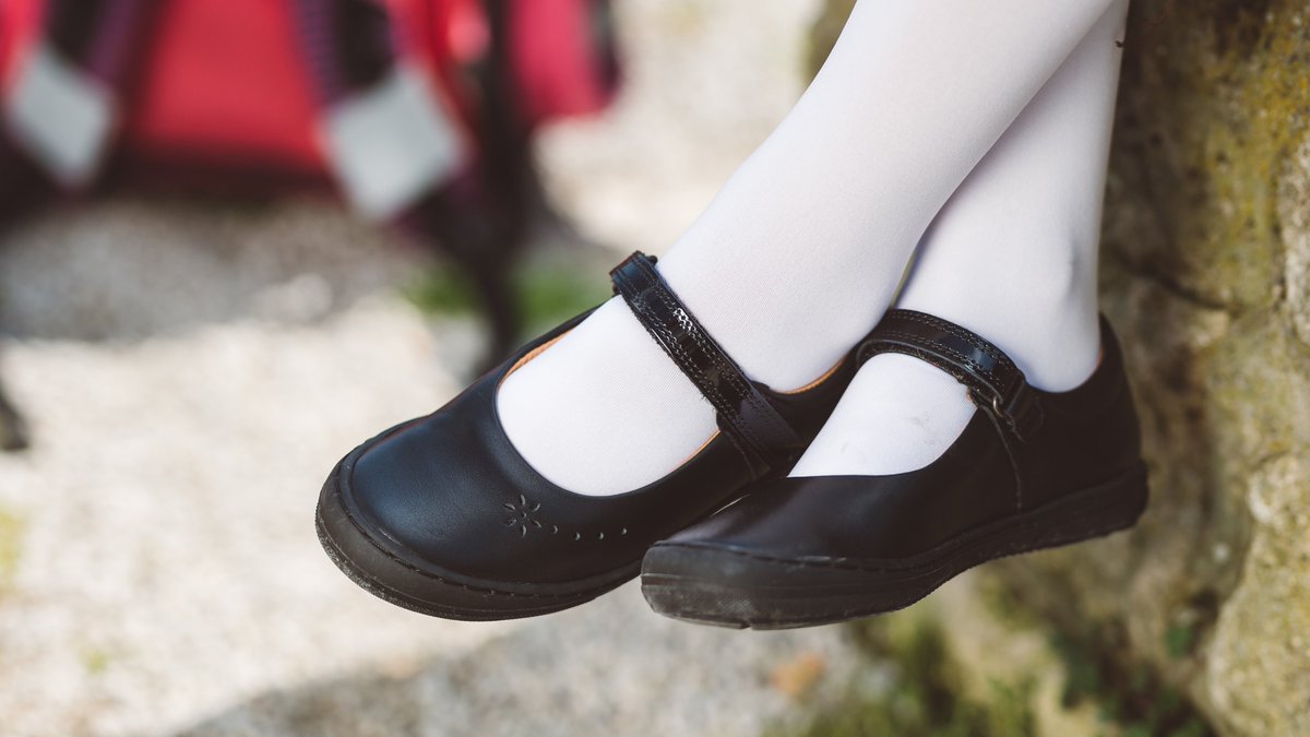 FroddoUk's tweet photo. Not got your school shoes yet for next week? Visit https://t.co/wvoWkI20SL to find your nearest store, where you can check out our back to school colection!👞 https://t.co/GRsuf20tqz