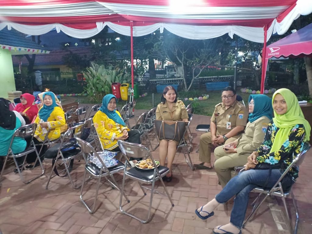 Persiapan PKK JP utk Verifikasi Lapangan 29 dan 30 Agust dlm Lomba 10 Program Pokok PKK tkt Prov DKI <a href="/PKKDKI/">PKK DKI Jakarta</a> sampai malampun tetap semangat, utk menampilkan yg terbaik buat JP <a href="/DKIJakarta/">Pemprov DKI Jakarta</a>, semoga menjadi yg terbaik.
#dppappdki 
#sudinppappjp