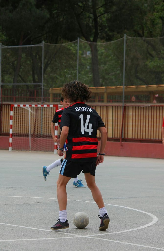 TiTuHTeam's tweet photo. 📣 | Anuncio: Borda.

Desde el club queremos anunciar que NO hemos abierto negociaciones con ningún equipo por el 14 del TiTuH.

Nos alegra poder anunciar que nuestro jugador, @bordaaa14, seguirá luciendo la camiseta rojinegra la temporada que viene.

#VivaZuwair #ForzaTiTuH ⚽🔥 https://t.co/b0DmnC024C