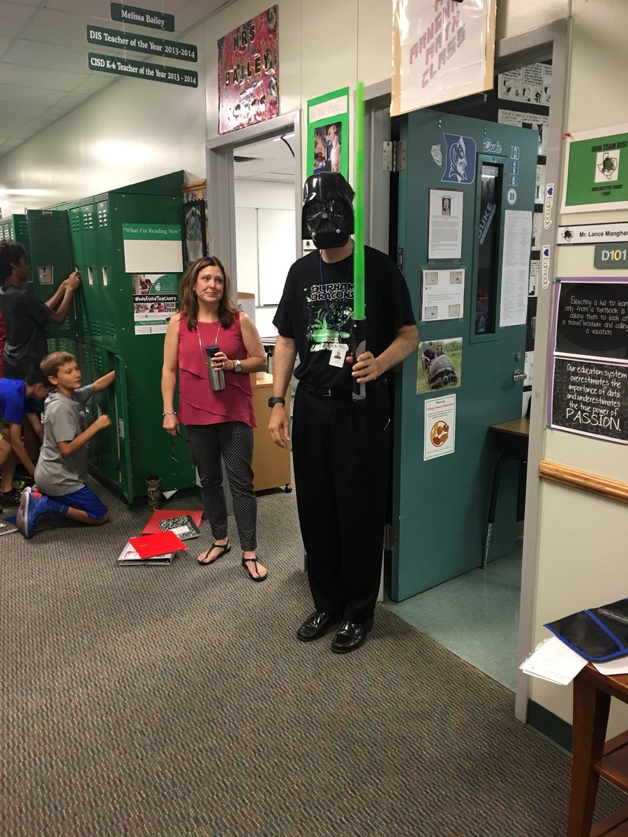 moorings0621's tweet photo. Ss are greeted by this amazing Darth Vader Mangham as he unleashes the force this morning! Love his mind! @DonDurhamSLC @Carrollisd #teacherof the year 3x #goals https://t.co/MURqXvZxnD