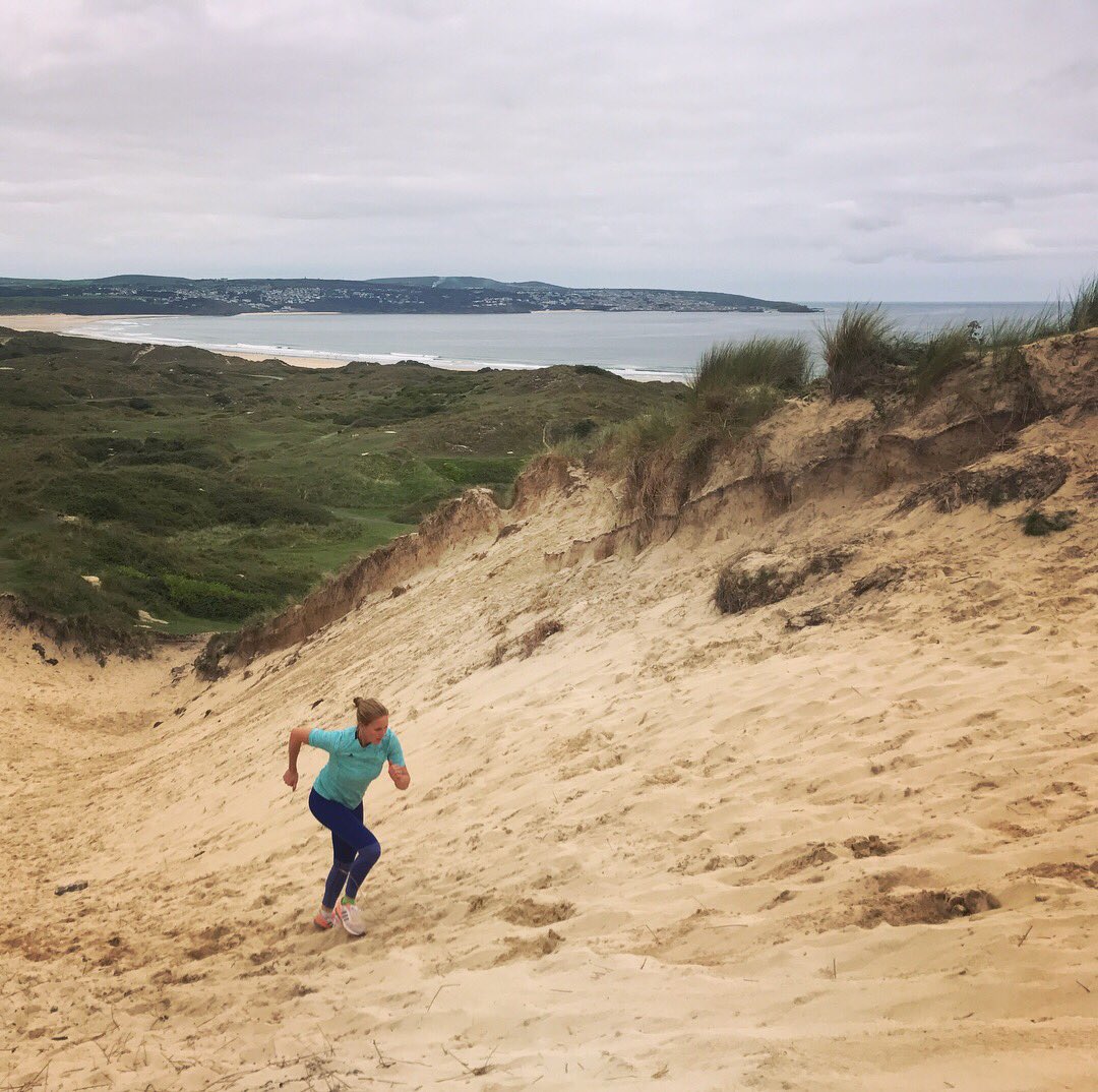 If you want to have your lack of fitness exposed..'run' reps up a sand dune after having a baby 😓😧😕