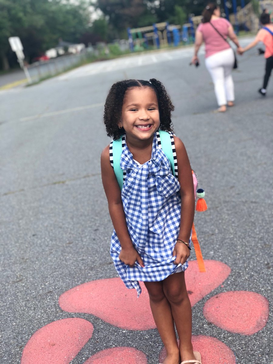 mumma_sa's tweet image. Have a good first day princess #firstgrader 💙