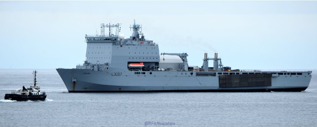 NavyLookout's tweet photo. .@RFALymeBay (with Mexflote secured) conducting boat transfer off Plymouth today
Via @RfaNostalgia https://t.co/u4Dg9Dzg6z