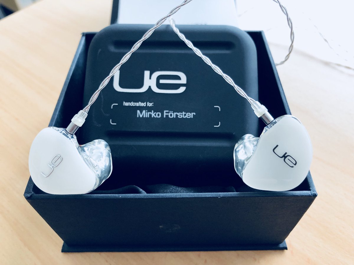 FischerAmps's tweet photo. Ultimate Ears Pro UE 6 PRO für HR 3 Moderator und Drummer der „Lieblingsband“ Mirko Förster!

#fischeramps #uepro #ue #ultimateears #ue6pro #inear #inearmonitoring #iuseue #ultimateearspro #drummer #mirkofoerster https://t.co/LL2uaU00GK