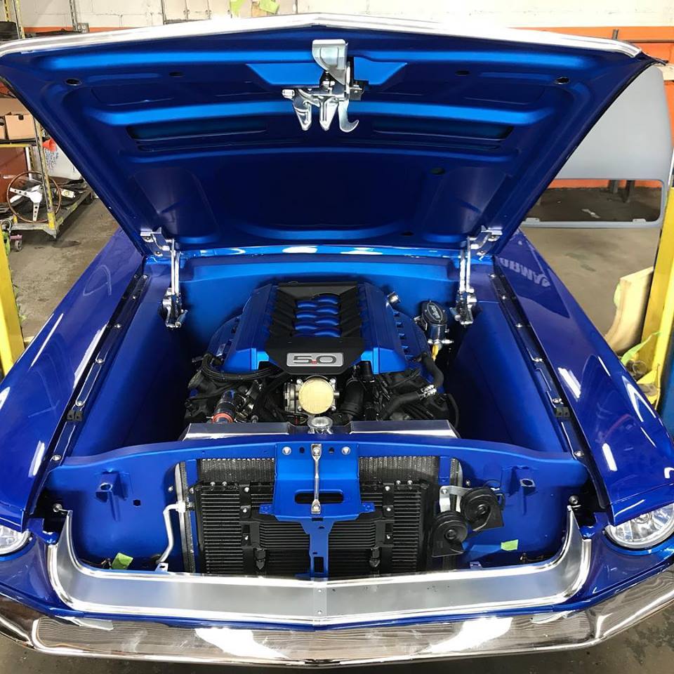 PaulsRodsRestos's tweet photo. Finishing up engine bay &amp; nose than off for interior https://t.co/AKbEWMveKO