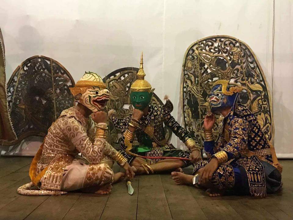 KimNini71151420's tweet photo. Dear @UNESCO 
#ItisCambodiaCulture 🇰🇭🇰🇭🇰🇭🇰🇭🇰🇭 https://t.co/yUZcN0W4GJ