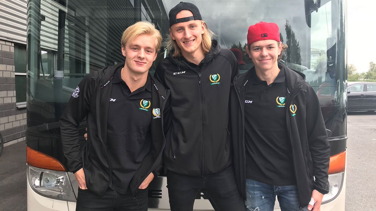 Juniortrio med mot Örebro ikväll. farjestadbk.se/artikel/ezhwaj… #fbkse