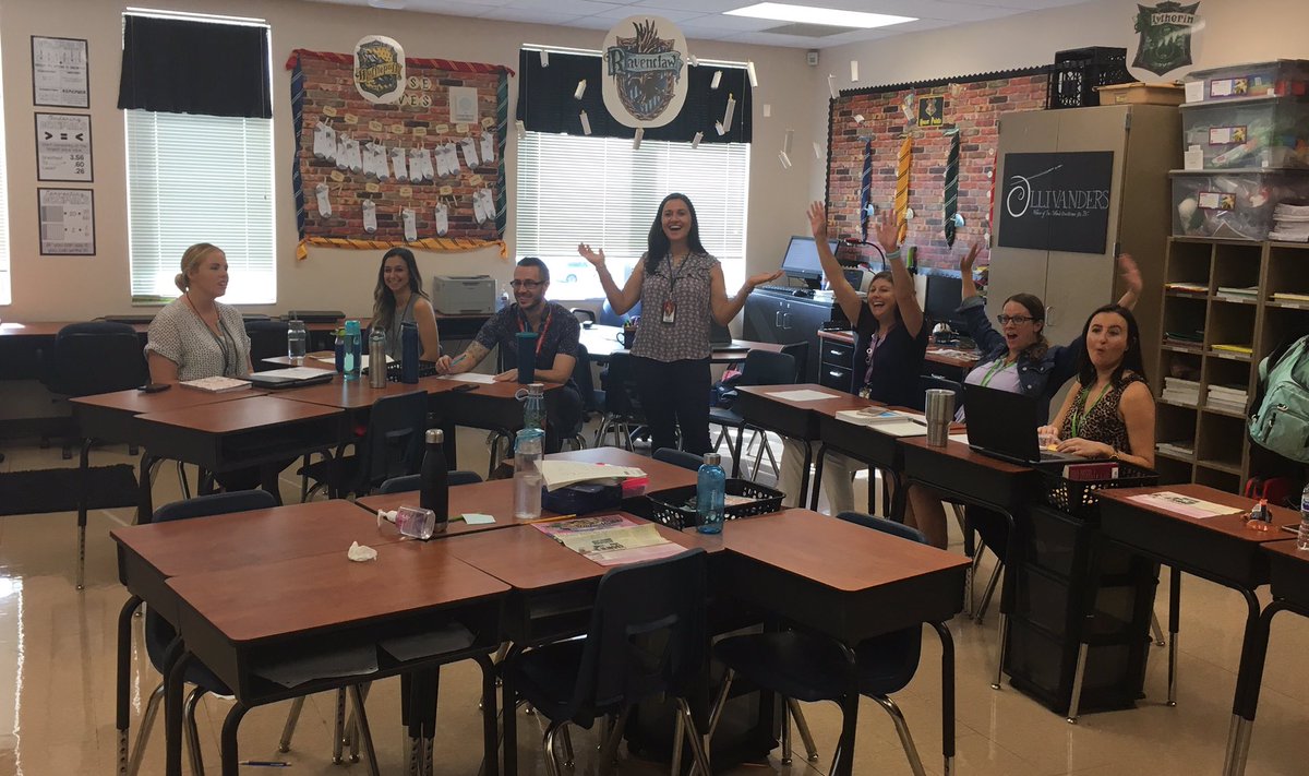 ECE_ELEM's tweet photo. Great job Ms Bielski and Ms Scully providing PD on our Culturally Responsive Schools and STEAM initiatives today!!! https://t.co/dOvNJ1aT7d