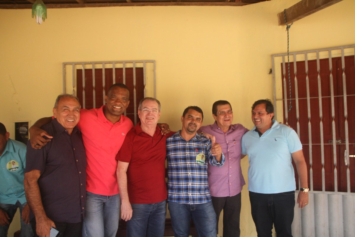 drlevipontes's tweet photo. Eu e meus assessores Zé Orlando e Henrique Rodrigues, recebemos a confirmação do apoio do ex-candidato a deputado estadual Wellington Reis, que obteve significante votação nas eleições de 2014 em todo o Maranhão.
#DrLeviPontes #DeputadoLeviPontes #Maranhao #QuemComparaVota https://t.co/0U1FV8Ma2C