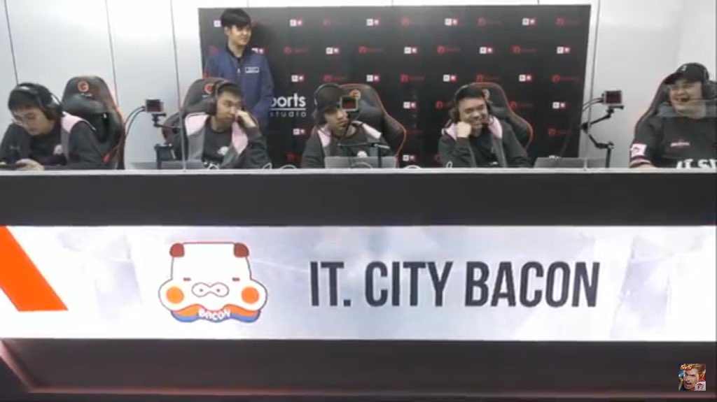 _PERJURING's tweet photo. ทำได้แล้วน้าคนเก่ง เลิฟ เบคๆๆ #ITCitybacon #RoVProleague2 https://t.co/KtVXRT5P15