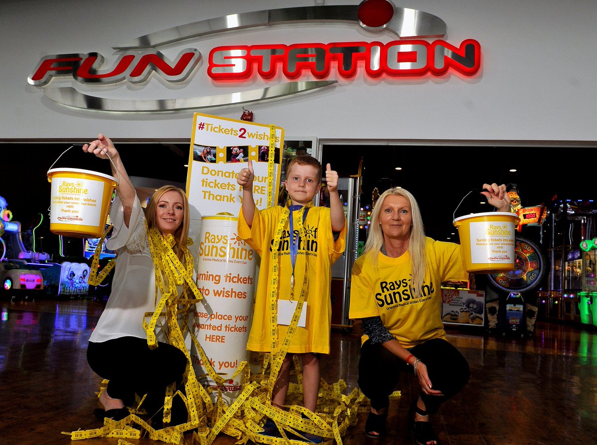 tickets2wishes's tweet image. VIP day out for 6yr old Bobby at #Xscape in Castleford with the help of #FunstationUK customers donating winning tickets to #Tickets2Wishes
bit.ly/2BQ3Dot
#Bacta #Raysofsunshine