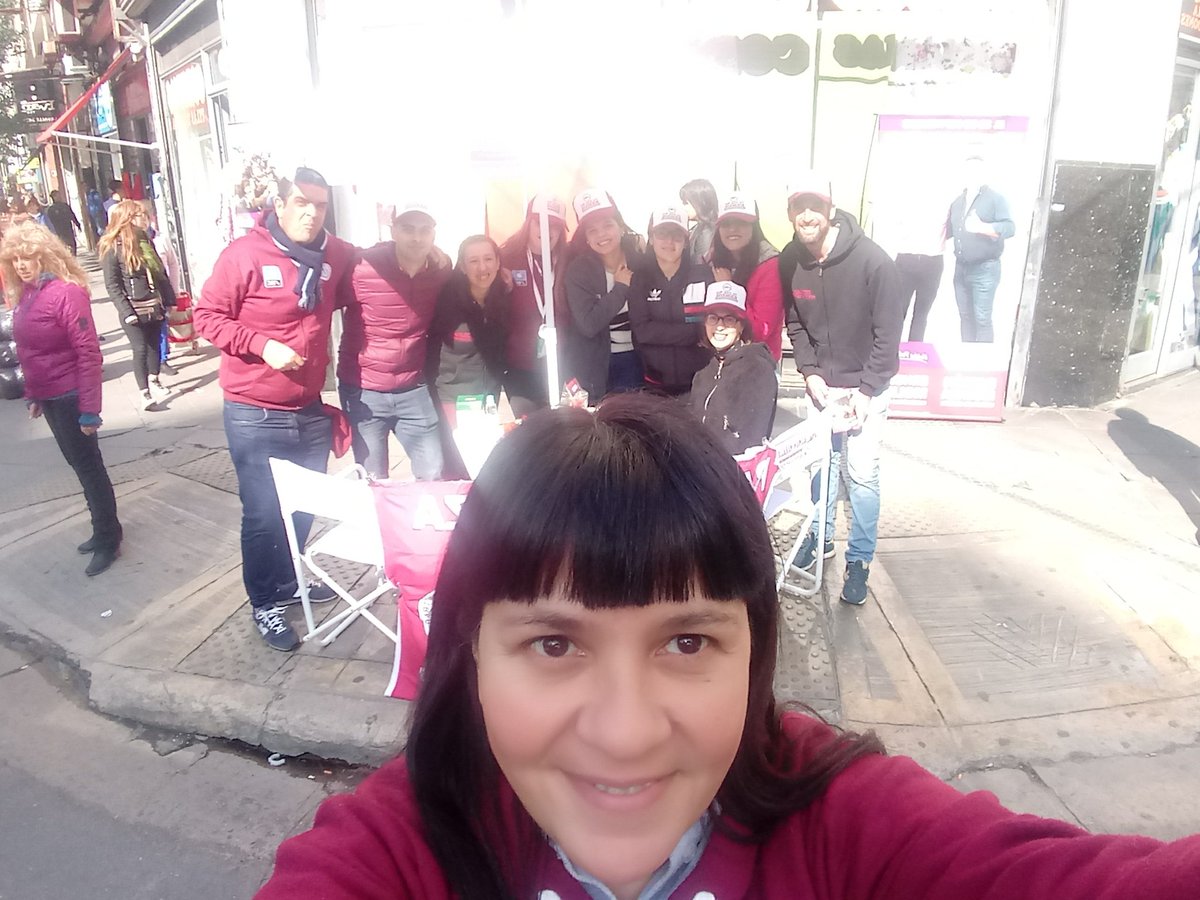 La militancia se lleva en la sangre gracias compañeras de coto 220 siempre listas @RamonMuerzaSEC. <a href="/SubOrganizacion/">jose medina</a> <a href="/JairDominguezAR/">Hola Jair</a>