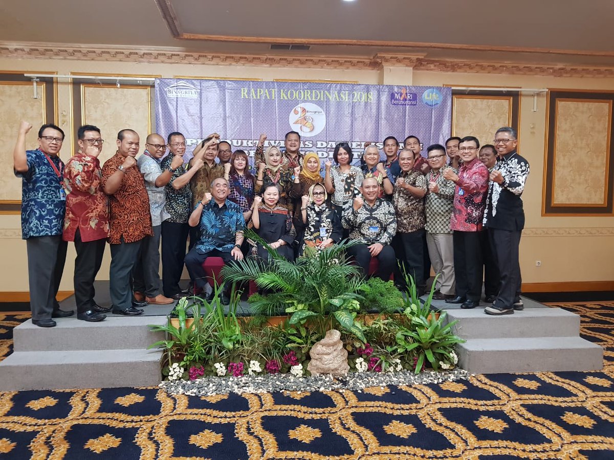 binagriya's tweet photo. Rapat Koordinasi PT Asuransi Binagriya Upakara 2018, I'M LEADER, I'M A WINNER!

#AsuransiBinagriya
#Mariberasuransi
#AsuransiTerpercaya
#RAKOR2018 https://t.co/2JqPXxqkEy