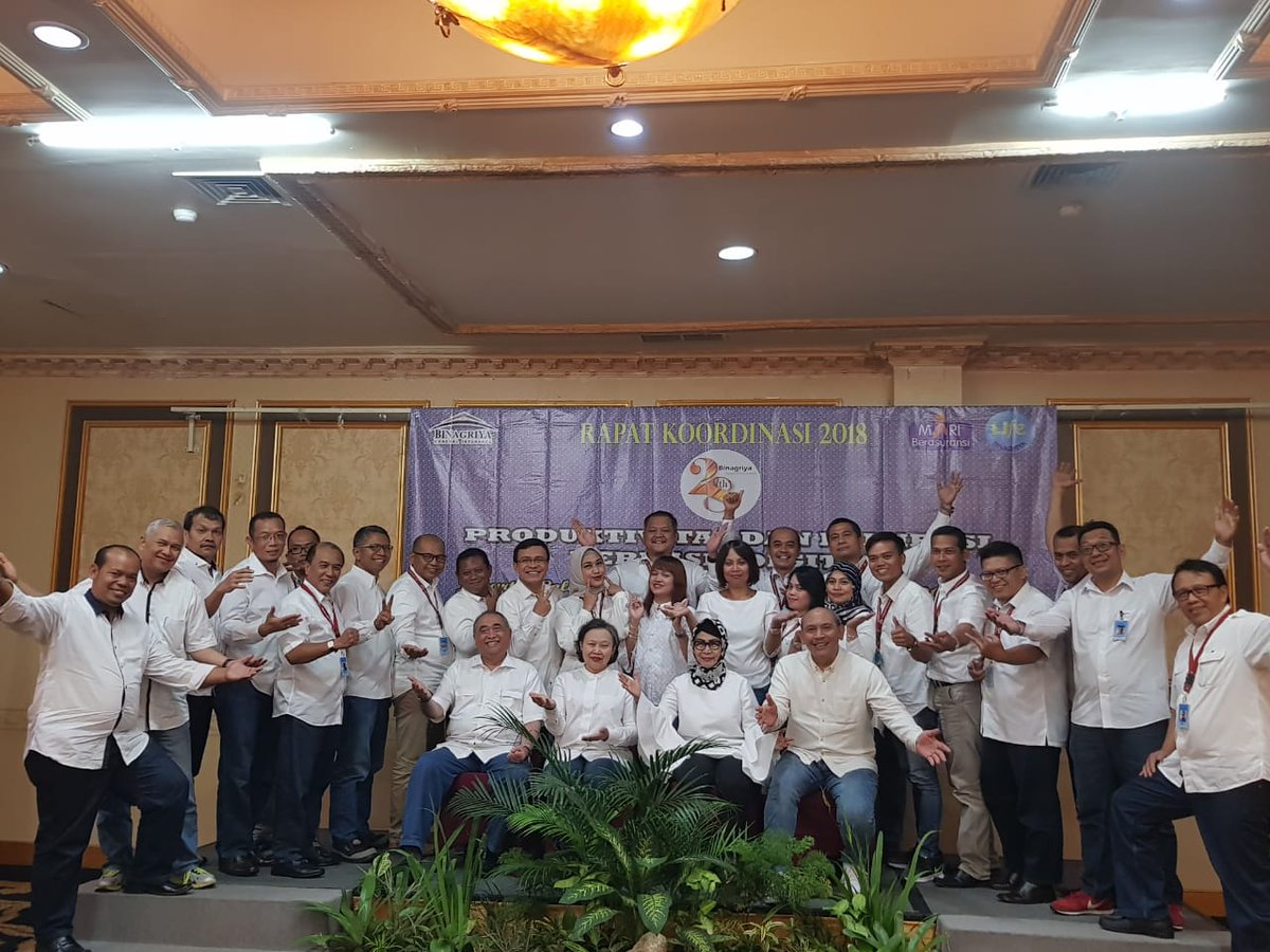 binagriya's tweet photo. Rapat Koordinasi PT Asuransi Binagriya Upakara 2018, I'M LEADER, I'M A WINNER!

#AsuransiBinagriya
#Mariberasuransi
#AsuransiTerpercaya
#RAKOR2018 https://t.co/2JqPXxqkEy