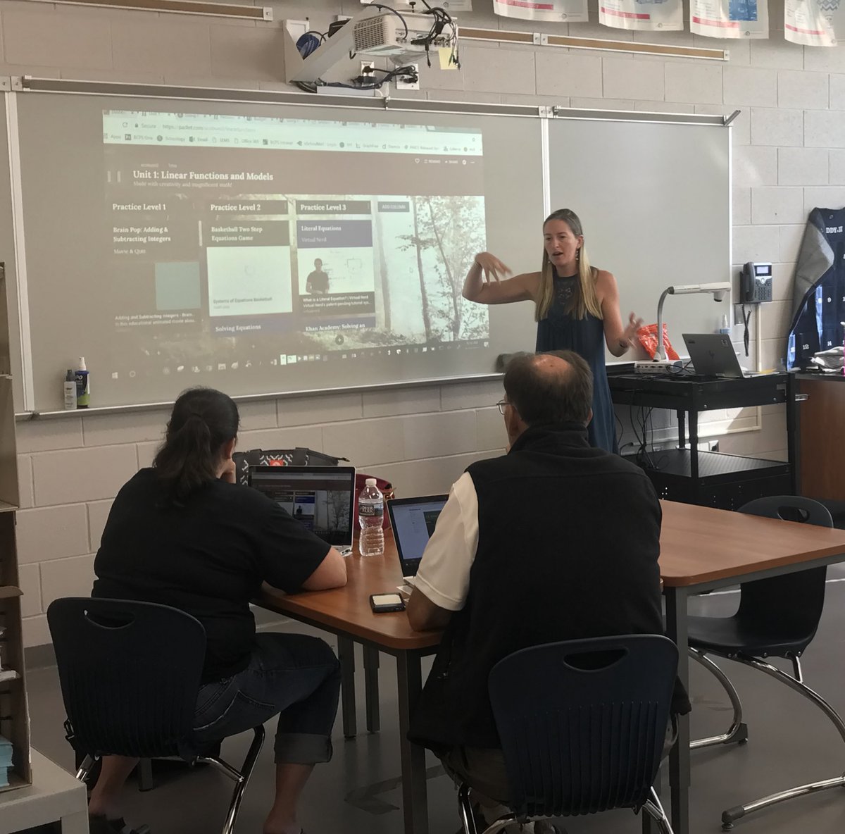 Mrs. Warble tweet media