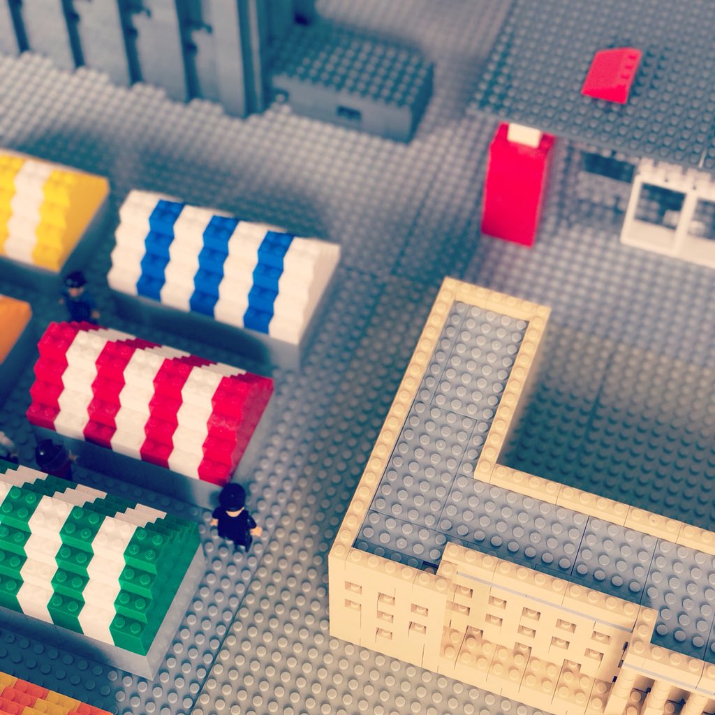 Can you spot any Norwich landmarks? 👀 see you at The Forum tomorrow for more LEGO fun! #ggh18